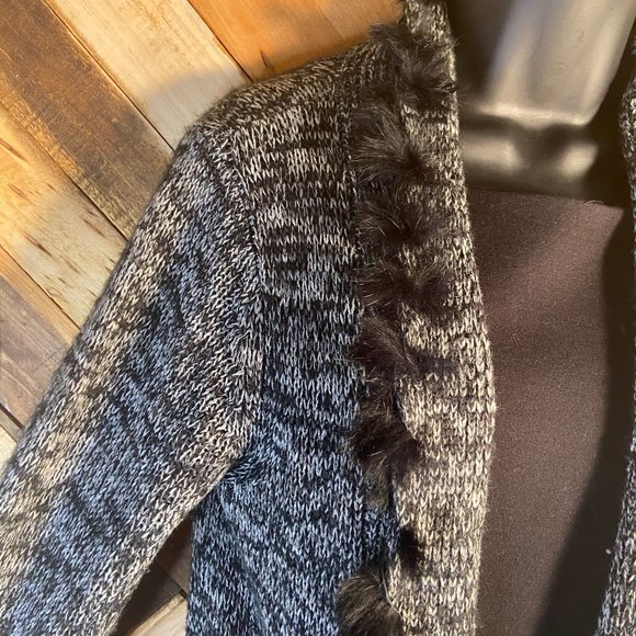 A. Byer | 100% Rabbit Tuft Long Cardigan | M - Picture 4 of 9